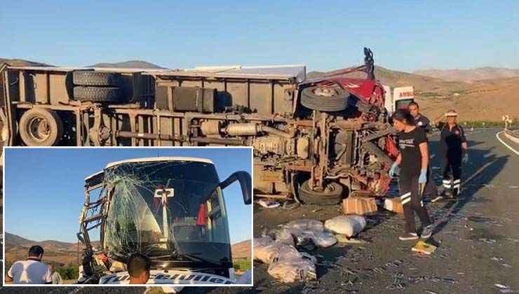 Yolcu otobüsüyle kargo kamyonu çarpıştı: 17 yaralı