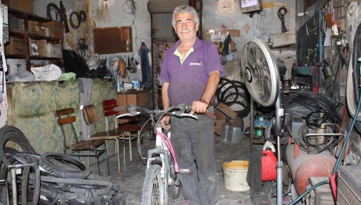 Arabalar garajlara kaldırıldı, bisikletler yola indi