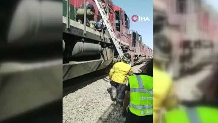 Meksika’da iki tren kafa kafaya çarpıştı: 6 yaralı