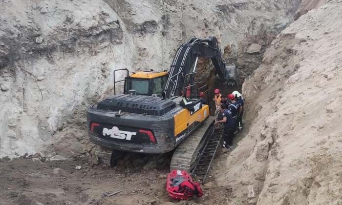 Göçük altında kalan İdris Akova hayatını kaybetti