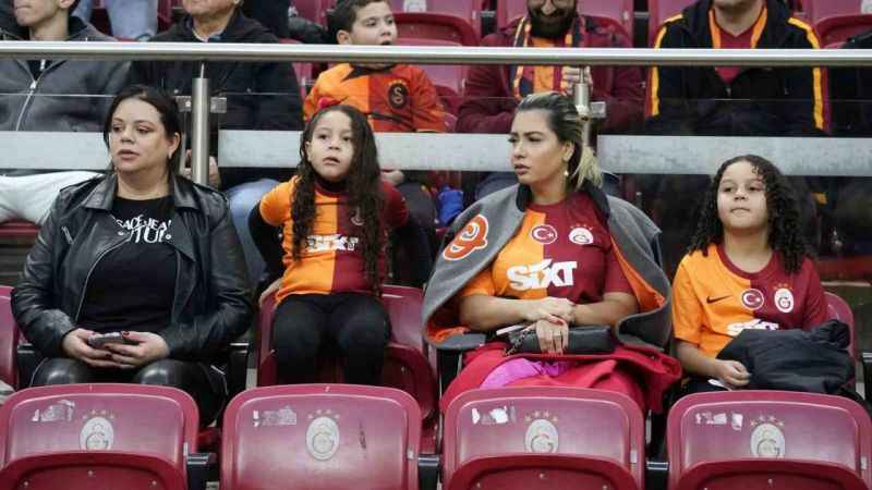 Galatasaray - Başakşehir maçını 45 bin 811 taraftar izledi Galatasaray - Başakşehir maçını 45 bin 811 taraftar izledi