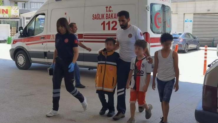 İnşaatta kireçle oynayan 3 çocuk hastanelik oldu İnşaatta kireçle oynayan 3 çocuk hastanelik oldu