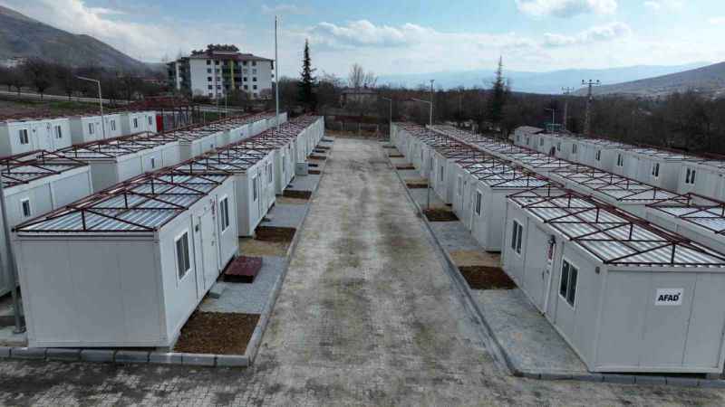 Tunceli’de konteyner kent yapımı sürüyor