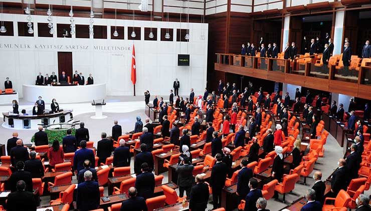 Libya tezkeresi meclisten geçti