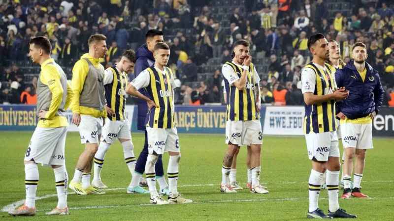 Fenerbahçe, evinde 4. kez puan kaybetti Fenerbahçe, evinde 4. kez puan kaybetti