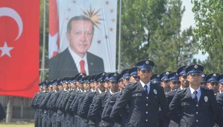 Soylu: FETÖ’yü bu ülkenin topraklarının diplerine kadar gömmeye hazır mısınız?