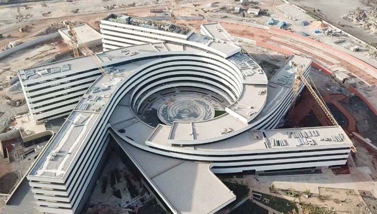 Türkiye’nin en büyük porselen seramik levhası Kalesinterflex Senegal’de