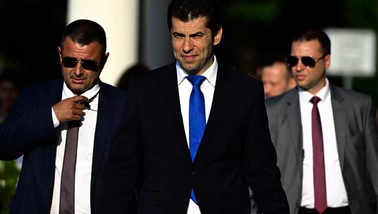 Bulgaristan’da 6 aylık hükümet düştü