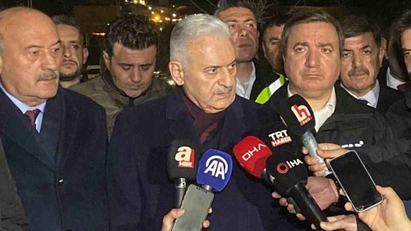 Binali Yıldırım: "Kurtarma çalışmaları termal kameralar yardımıyla devam ediyor" Binali Yıldırım: "Kurtarma çalışmaları termal kameralar yardımıyla devam ediyor"