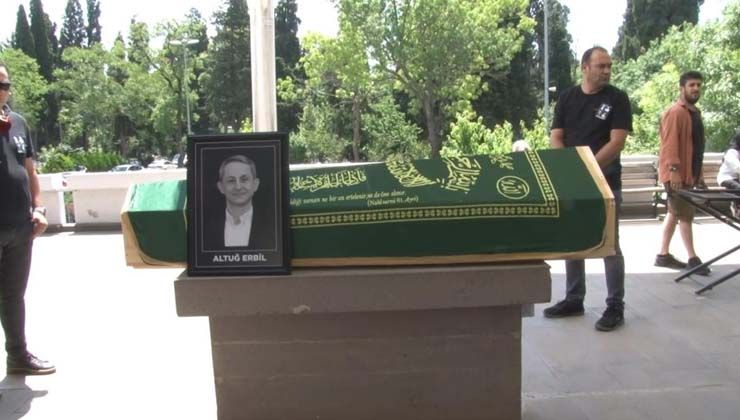 İtalya’daki helikopter kazasında hayatını kaybeden Altuğ Erbil toprağa verildi
