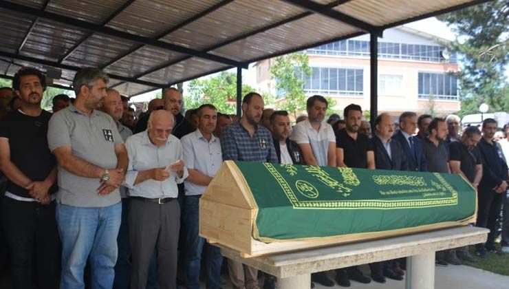 İtalya’daki helikopter kazasında yaşamını yitiren İlker Uçak son yolculuğuna uğurlandı