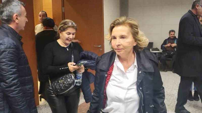 FETÖ’den yargılanan Nazlı Ilıcak: ‘‘Öz eleştiri yapmak istiyorum, FETÖ’yü yanlış değerlendirdim, eksik bilgilere sahiptim’’ FETÖ’den yargılanan Nazlı Ilıcak: ‘‘Öz eleştiri yapmak istiyorum, FETÖ’yü yanlış değerlendirdim, eksik bilgilere sahiptim’’