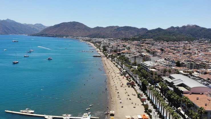 Marmaris’te yangın kontrol altına alındı, hayat normale dönüyor