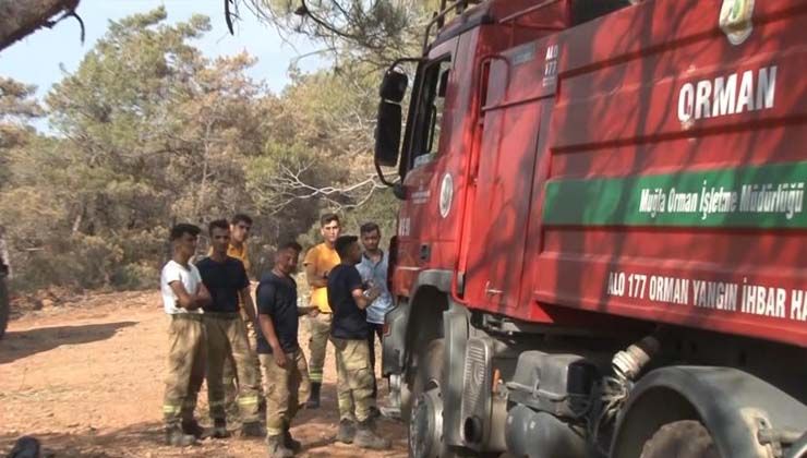 Marmaris’te orman işçileri alev nöbeti tutuyor