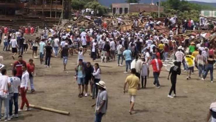 Kolombiya’da dehşet: Boğa güreşi sırasında tribün çöktü, çok sayıda ölü ve yaralı var