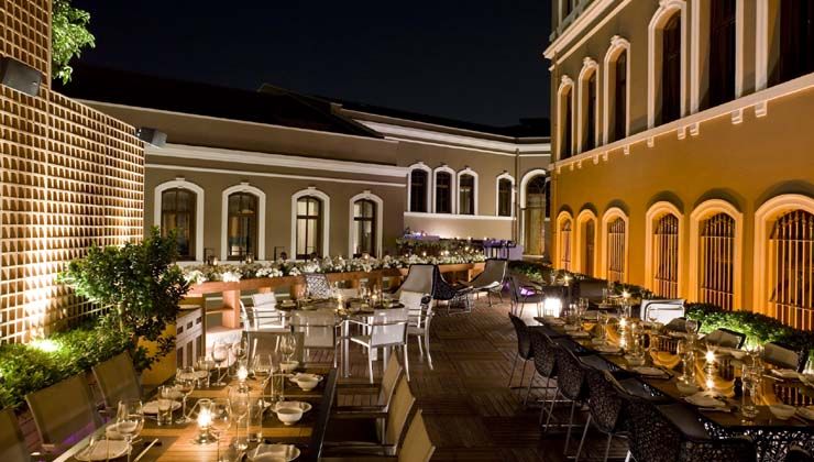 W Istanbul’un gizli bahçesi ‘Secret Garden’ yaz sezonuna merhaba dedi