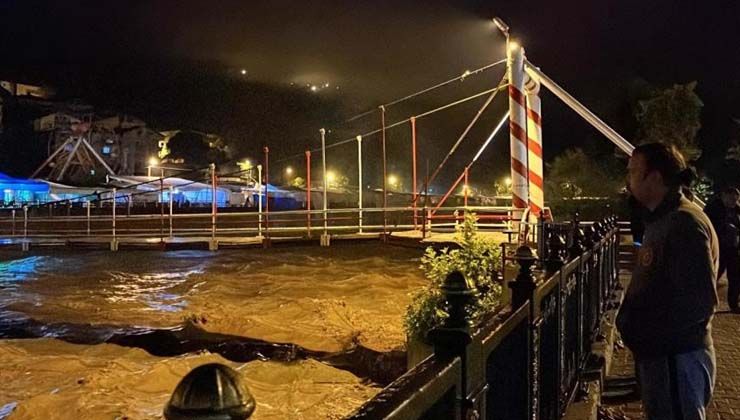 Zonguldak’ın Devrek ilçesinde birçok köy yolu ulaşıma kapatıldı