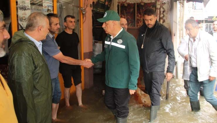 Bakan Kirişçi selin vurduğu Saltukova’da