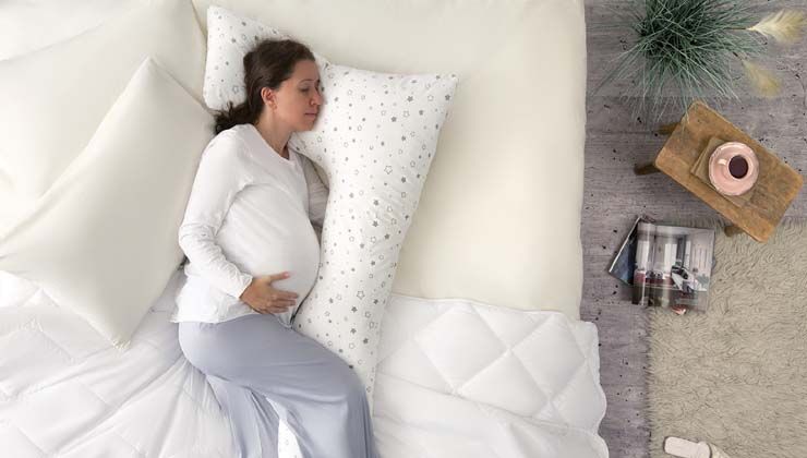 Yataş’tan anne adaylarına özel hamile yastığı