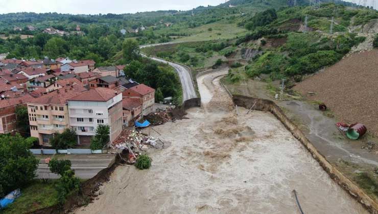 Bartın’da selin verdiği tahribat görüntülendi