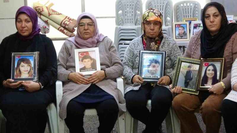 Evlat nöbetindeki Remziye Yenidoğan: 