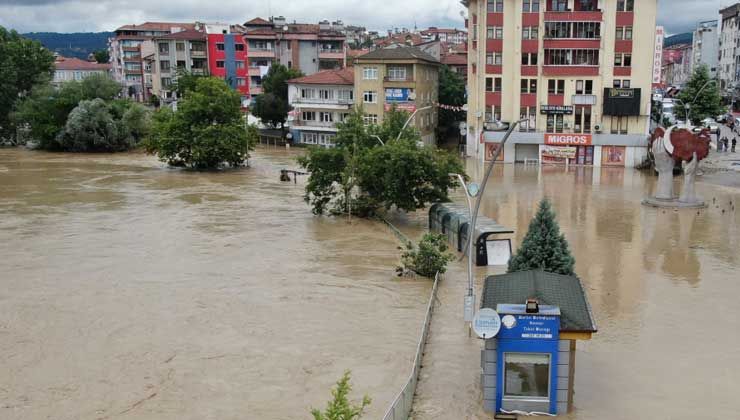 Bartın’da sel suları çekilmeye başladı