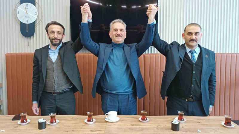 BBP Gemlik Belediye Başkan adayı Han, Ak Parti adayı Yılmaz lehine çekildi