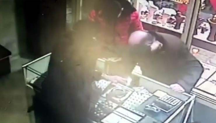 Kayseri’de boğazından bıçaklanan sarraf 110 gün sonra hayatını kaybetti