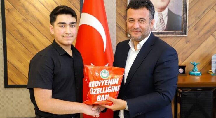 Samsun’da Ahmet Furkan Pekşen LGS’de 500 tam puan aldı