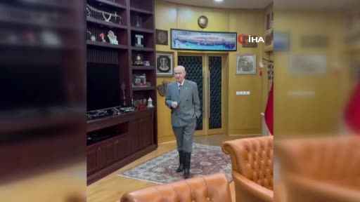 MHP’den çizmelerini giyen Devlet Bahçeli videosu ile Kıbrıs mesajı MHP’den çizmelerini giyen Devlet Bahçeli videosu ile Kıbrıs mesajı
