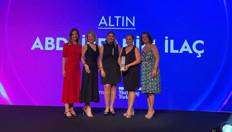 Türkiye’nin iyileştiren gücü Abdi İbrahim’e 4 prestijli ödül daha