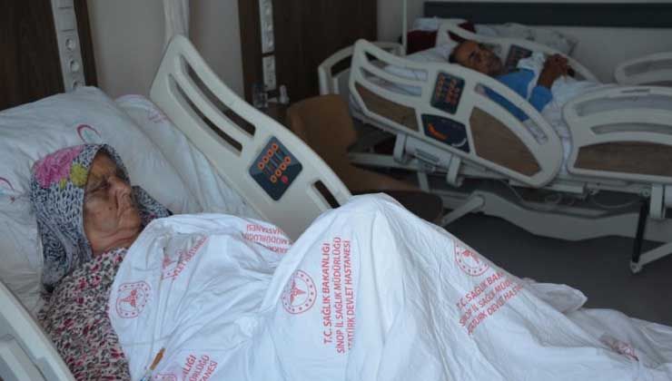 Oğlu tarafından saatlerce darp edilen yaşlı ebeveynler hastanelik oldu