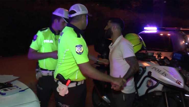 Ehliyetini alıp kaçmak istedi, polis yakaladı