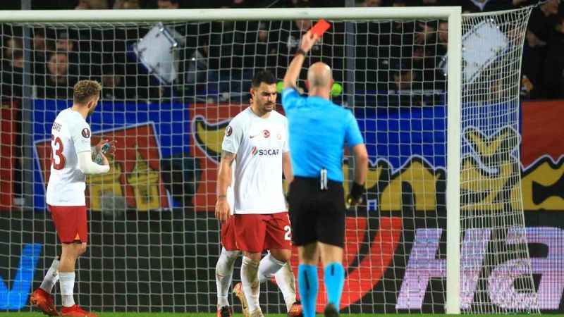 Galatasaray, Avrupa'ya 4-1 ile veda etti Galatasaray, Avrupa'ya 4-1 ile veda etti