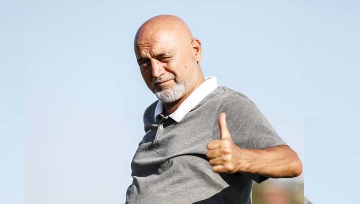 Karaman, kazandığı tazminatları şehit ailelerine bağışladı