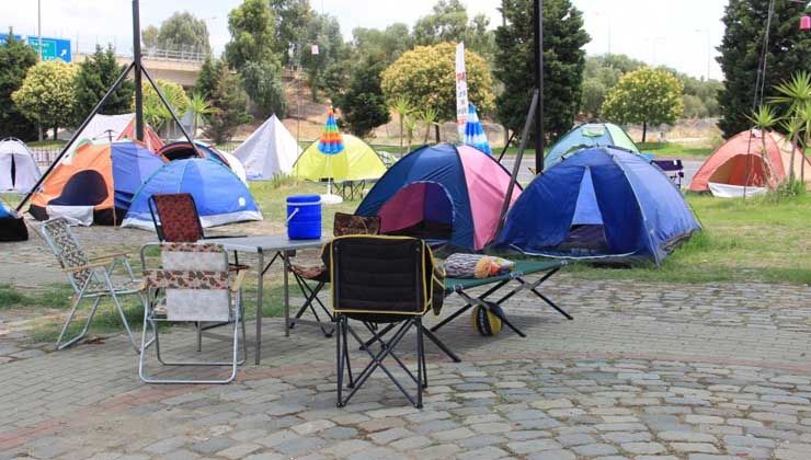 Ekonomik tatil yapmak isteyenlerin adresi çadır satış yerleri oldu