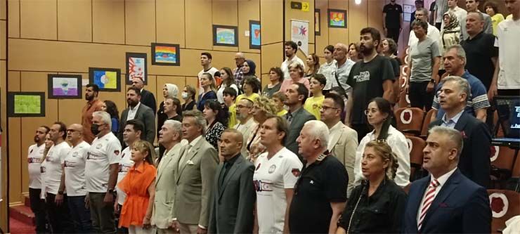 “Bayrağımız Kulaçlarla Kıbrıs’a” ulaşacak