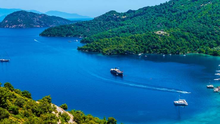 Tatilde dolandırılmamak için mutlaka rezervasyonu kontrol edin