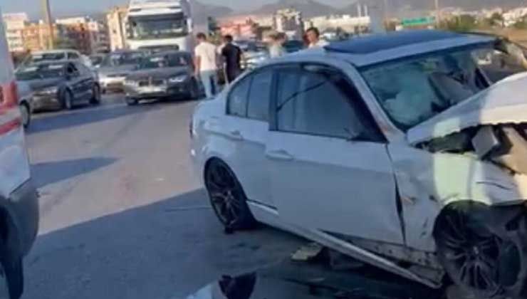 İzmir’de feci kaza: Ölü ve yaralılar var