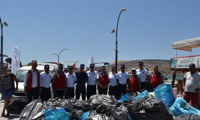 Daha temiz bir deniz için 7 ton atık toplandı