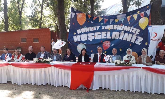 Türk Kızılay Bakırköy Şubesi sünnet şöleni düzenlendi