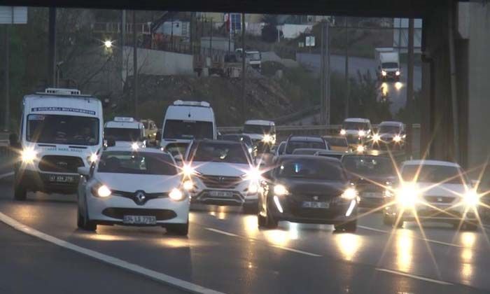 İstanbul’da bayram trafiği başladı