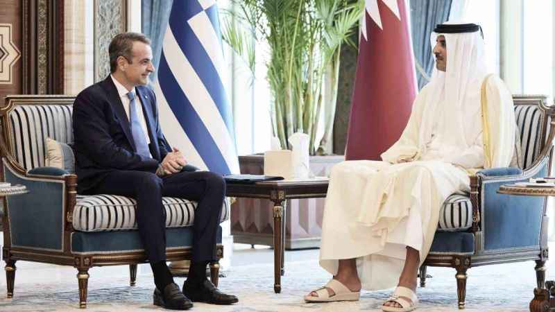 Yunanistan Başbakanı Miçotakis, Katar Emiri ile görüştü