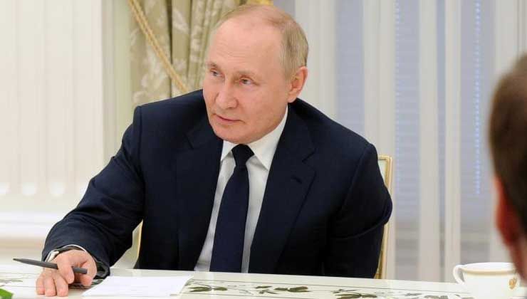 Putin’den Batı’ya hodri meydan: Bizi savaş alanında yenmek istiyorsa, bırakın denesinler