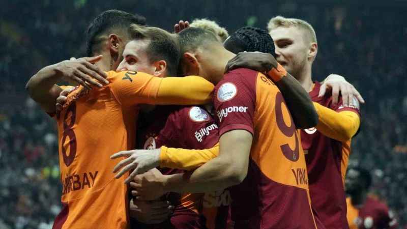 Galatasaray evindeki kaybetmeme serisini 31 maça çıkardı Galatasaray evindeki kaybetmeme serisini 31 maça çıkardı