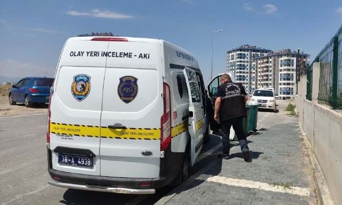 63 yaşındaki kadın odasında ölü bulundu