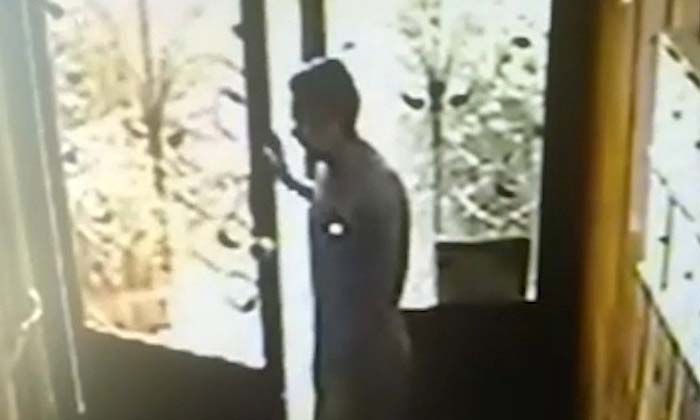 Evlere tesisatçı kılığında girip para çaldı, polisten kaçamadı