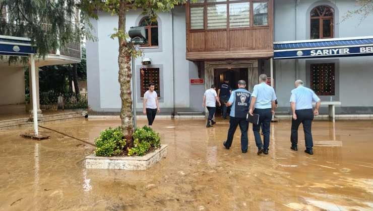 Sarıyer’de yoğun yağıştan dolayı camiyi su bastı