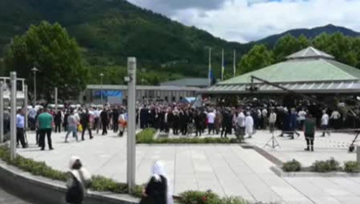 Srebrenitsa soykırımının 27. yılı! Katledilen 50 soykırım kurbanı daha toprağa verildi
