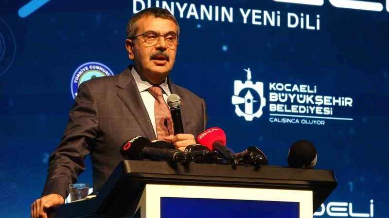 Bakan Tekin’den ders süreleriyle ilgili açıklama Bakan Tekin’den ders süreleriyle ilgili açıklama